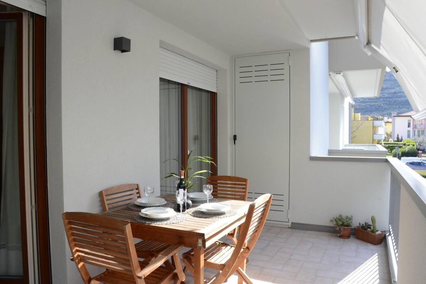 Appartamento Peler13 Con Balcone E Parcheggio Рива дел Гарда Екстериор снимка
