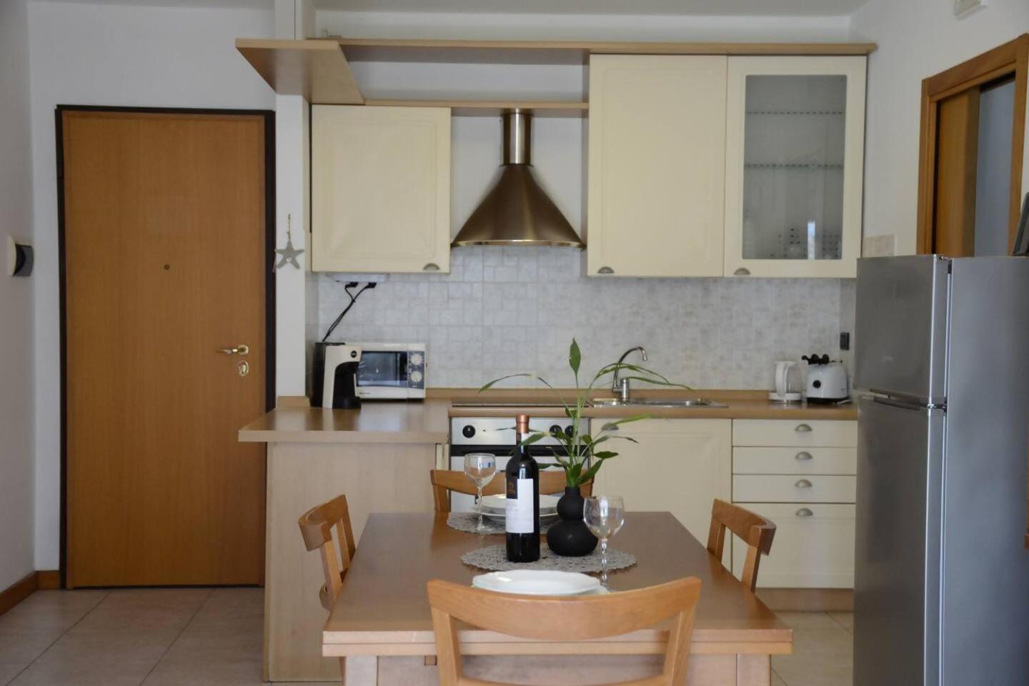 Appartamento Peler13 Con Balcone E Parcheggio Рива дел Гарда Екстериор снимка